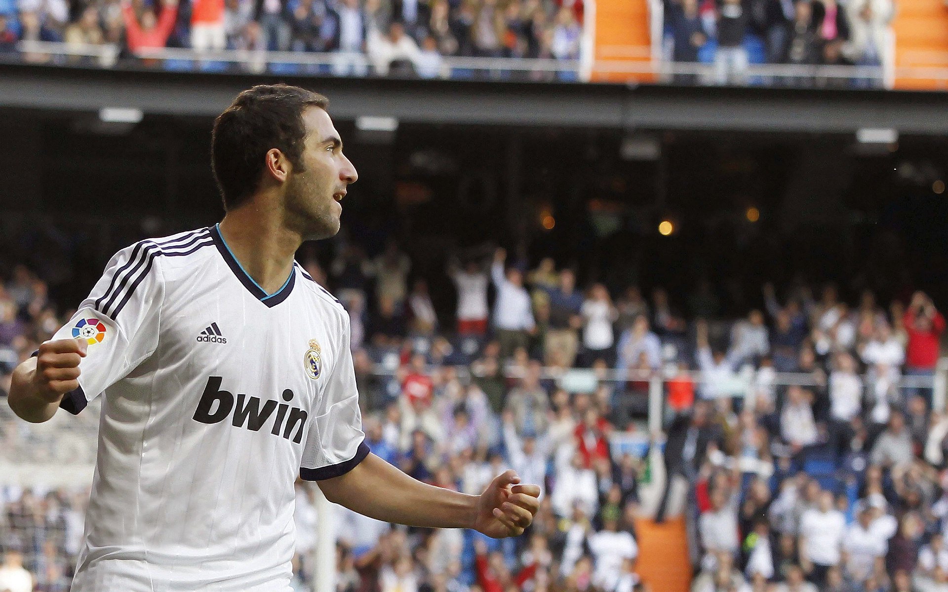 kaiyun官方网站-“胡利安·门德斯的突破与传球，助阿根廷美洲狮队攻守兼备”